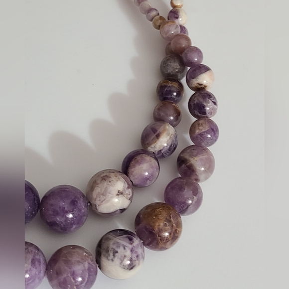 Amethyst graduated beaded necklace ARTISAN beautiful silver tone clasp 22.5" vtg - Picture 3 of 16